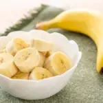 Comer una banana al día aporta protección al corazón, afirman expertos